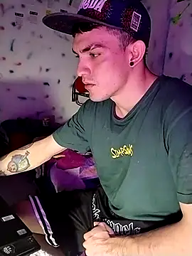 Czat XXX na żywo – themaykiin18