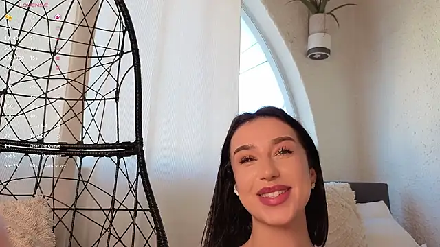 ShyColette Show in webcam