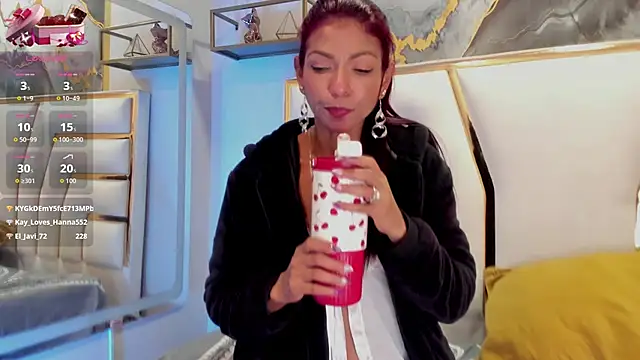 HannaPetit 라이브 XXX 채팅