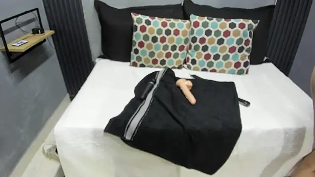 دردشة Hunter_Ignis الجنسية المباشرة