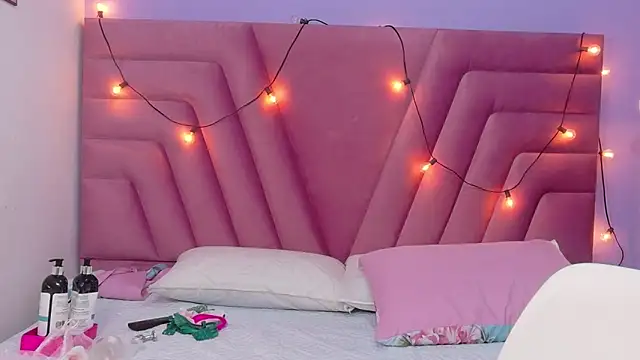 Beautifulskinny18's Live XXX Chat