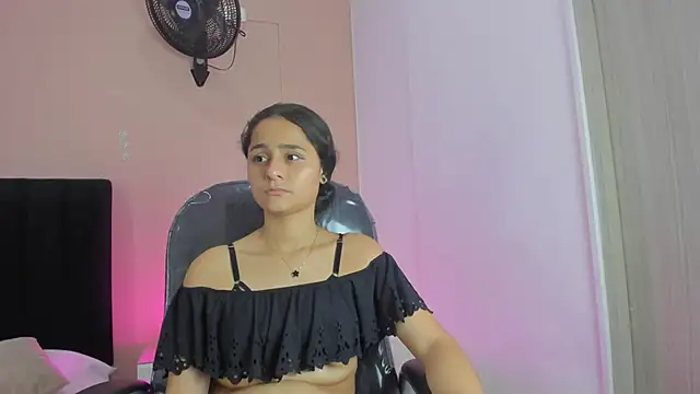 แชท XXX สดของ Giselle_Roldan