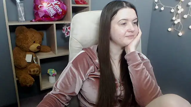 MavkaCute Adlı Modelin Canlı XXX Sohbeti