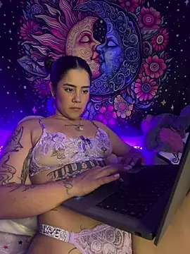 NatQueen Adlı Modelin Web Kamerası Şovu