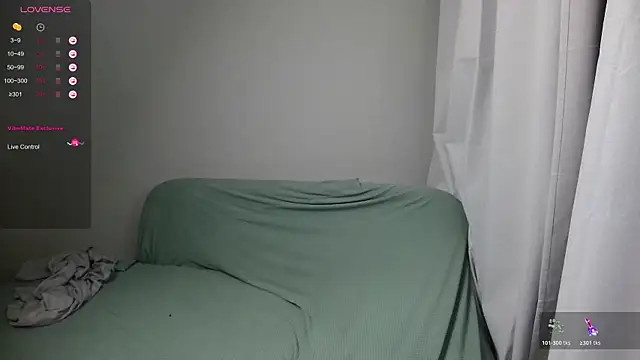 LeonBoykisser Adlı Modelin Web Kamerası Şovu