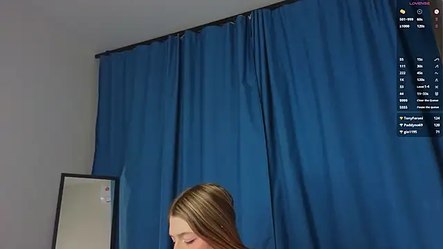 دردشة AliceRandewu الجنسية المباشرة