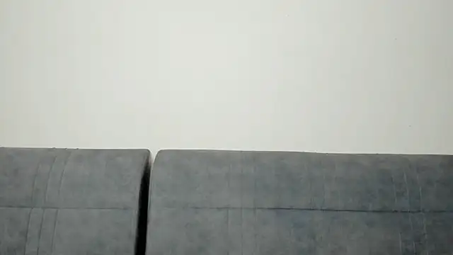 luna_yum Show in webcam