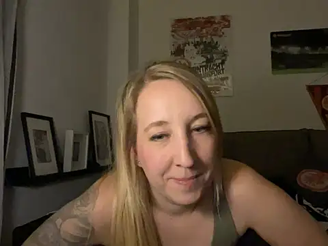 دردشة Ninimaus الجنسية المباشرة