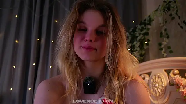 EdlinAlliston's Live XXX Chat