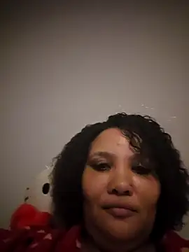 Curvy-Nthabi_X Pertunjukan Webcam