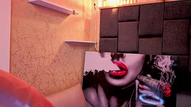 Im-Lola Adlı Modelin Canlı XXX Sohbeti