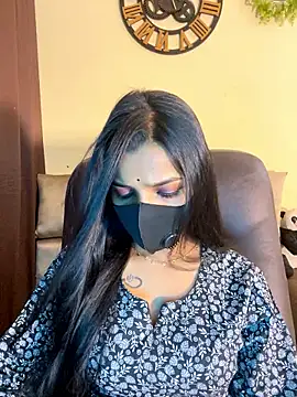 Pokazy przed kamerką – its_ur_flora