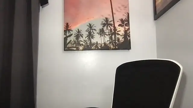 Chat XXX en directo de SattivvaXXX