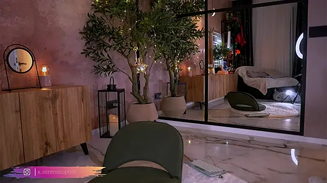 Serene_Sophiex webkamerás műsora