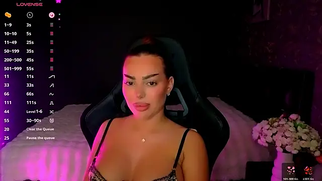 Chat +18 de Ayla_Ray ao vivo