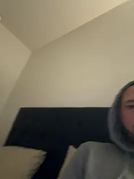 Guitccch: онлайн-секс-чат