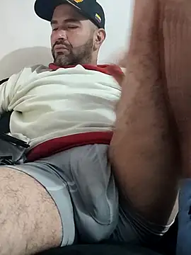 hairyandbigmann élő XXX-chatje