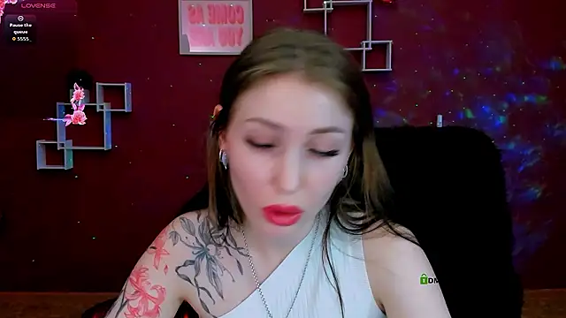 ariel_shadow élő XXX-chatje