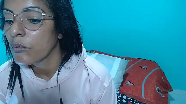 Chat XXX en directo de kateleyagrey