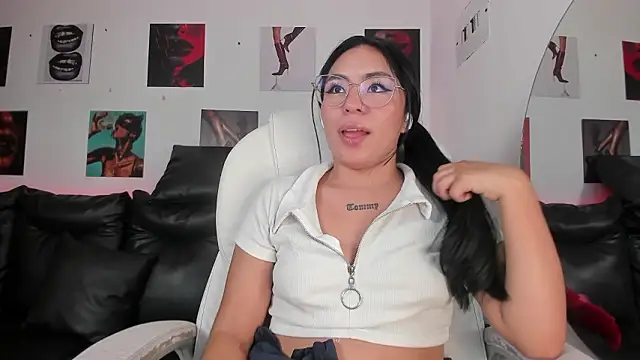 valkyria_12: онлайн-секс-чат