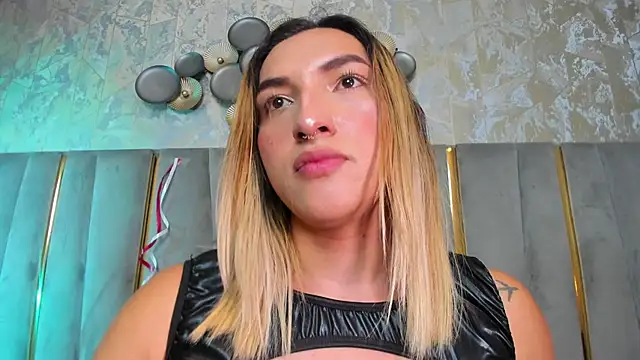 Show modela TomLondon_ na web-kameri