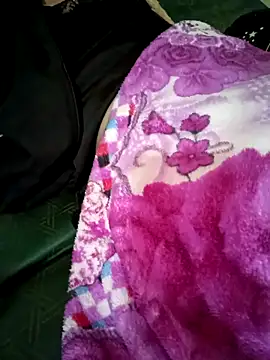 Pokazy przed kamerką – Haralushiaaa