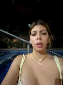 Chat +18 de abyyhills ao vivo