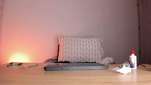 Chat +18 de Mialenox ao vivo