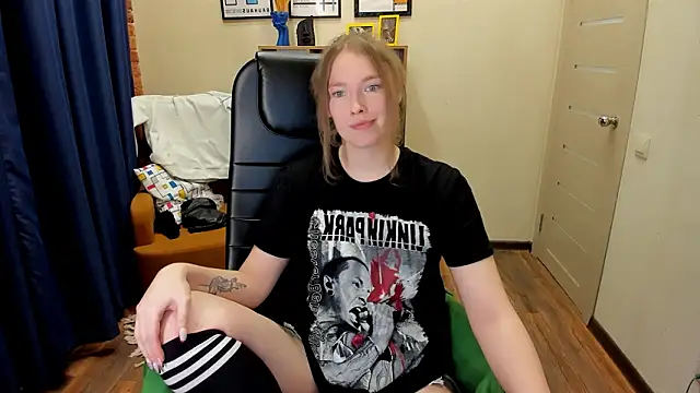 _fiona_Love Live XXX-Chat