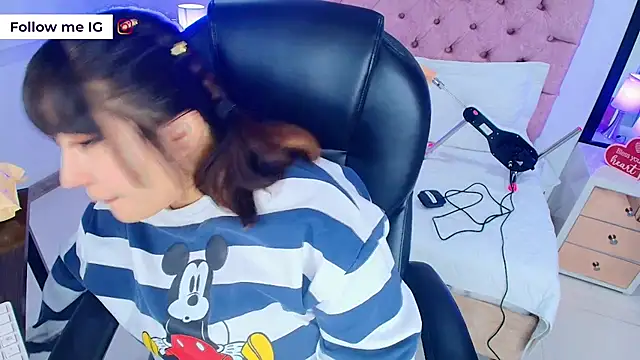 Emma_monserrat's Webcam Show