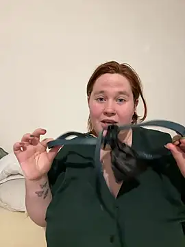 Show modela Miss_pow_bi_93 na web-kameri