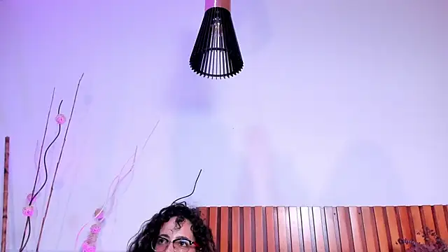 Chat +18 de AmaraYasbel ao vivo