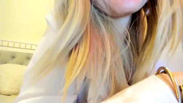 Živý XXX chat Politeeliza