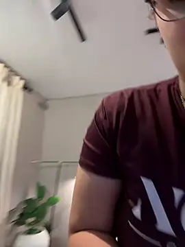 Tayler_Kim: онлайн-секс-чат