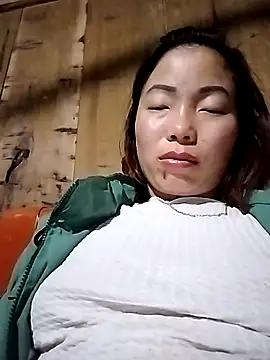 Ella-aa 现场XXX聊天