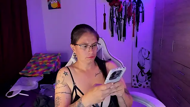 แชท XXX สดของ dungeongirls