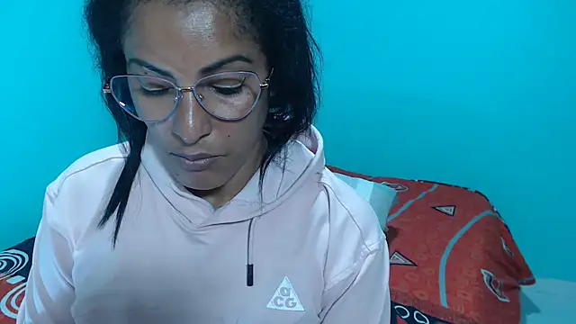 kateleyagrey live XXX chat