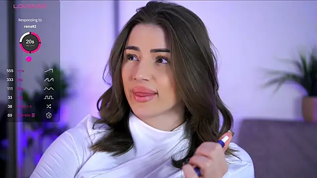 BabbyAisha Adlı Modelin Canlı XXX Sohbeti