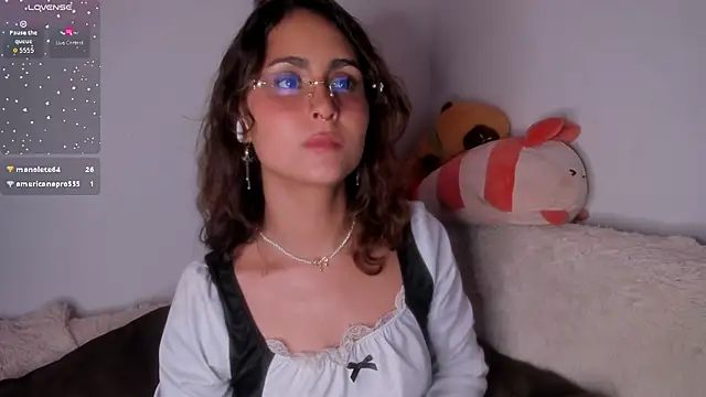 Violette-Ramirez01のライブXXXチャット