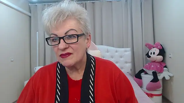 KayleSmoll Adlı Modelin Canlı XXX Sohbeti