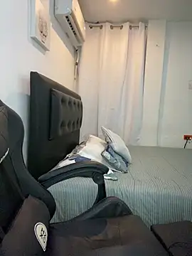 Amanda_ebrat: απευθείας συνομιλία ΧΧΧ