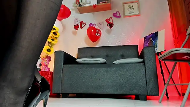 Chat +18 de Alaia_Love77 ao vivo