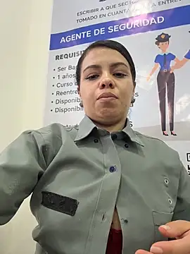 Ariana-07 Adlı Modelin Canlı XXX Sohbeti