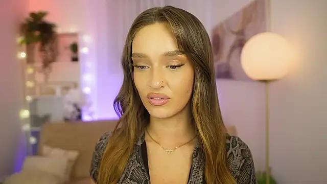 Clara_Nia: απευθείας συνομιλία ΧΧΧ