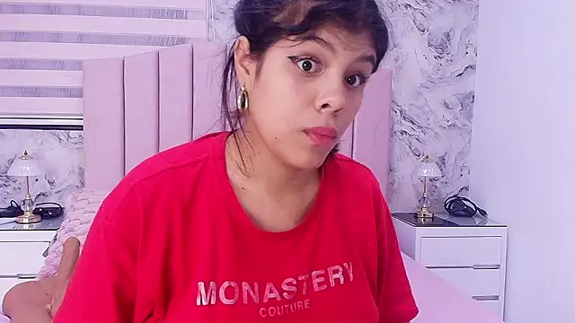 katsumi_yan Adlı Modelin Canlı XXX Sohbeti