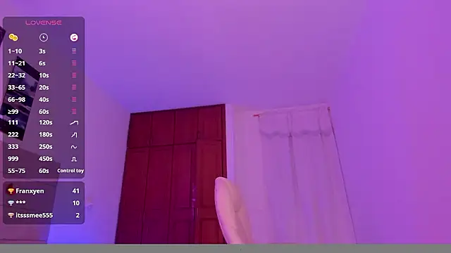 Chat +18 de rosse_taylorx1 ao vivo