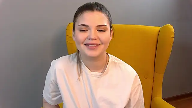 BonieSmith Adlı Modelin Canlı XXX Sohbeti