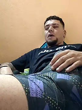 HallowedMilan Live XXX-chat