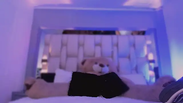 revenmiller_n Live XXX chat