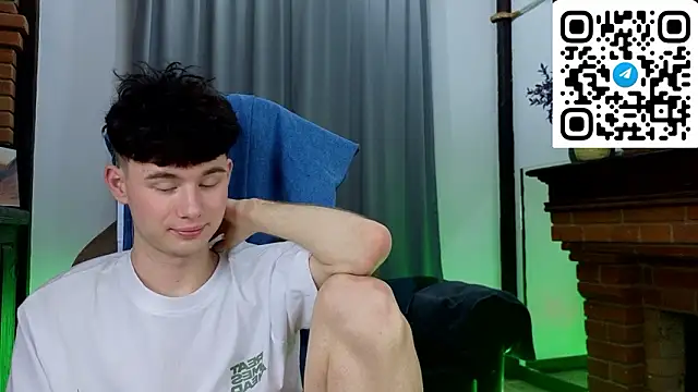 Cute_Mike Adlı Modelin Web Kamerası Şovu